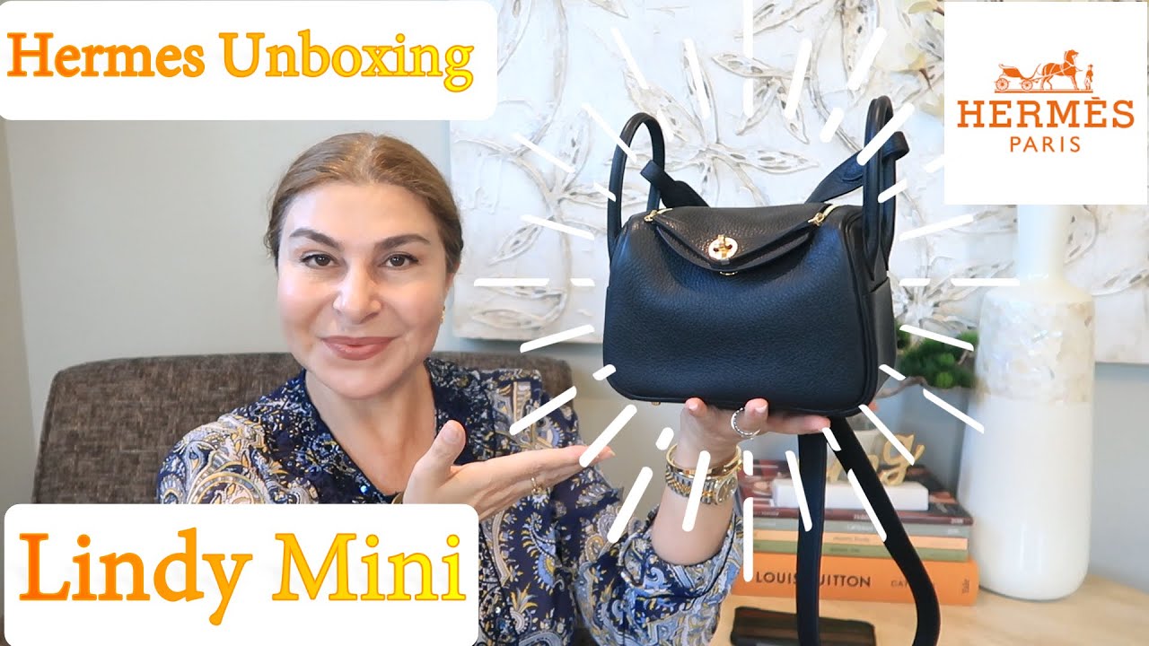 Hermes MINI LINDY - My First Look, What Fits & What Doesn't - Black  Ostrich. Perfect Travel Bag?! 