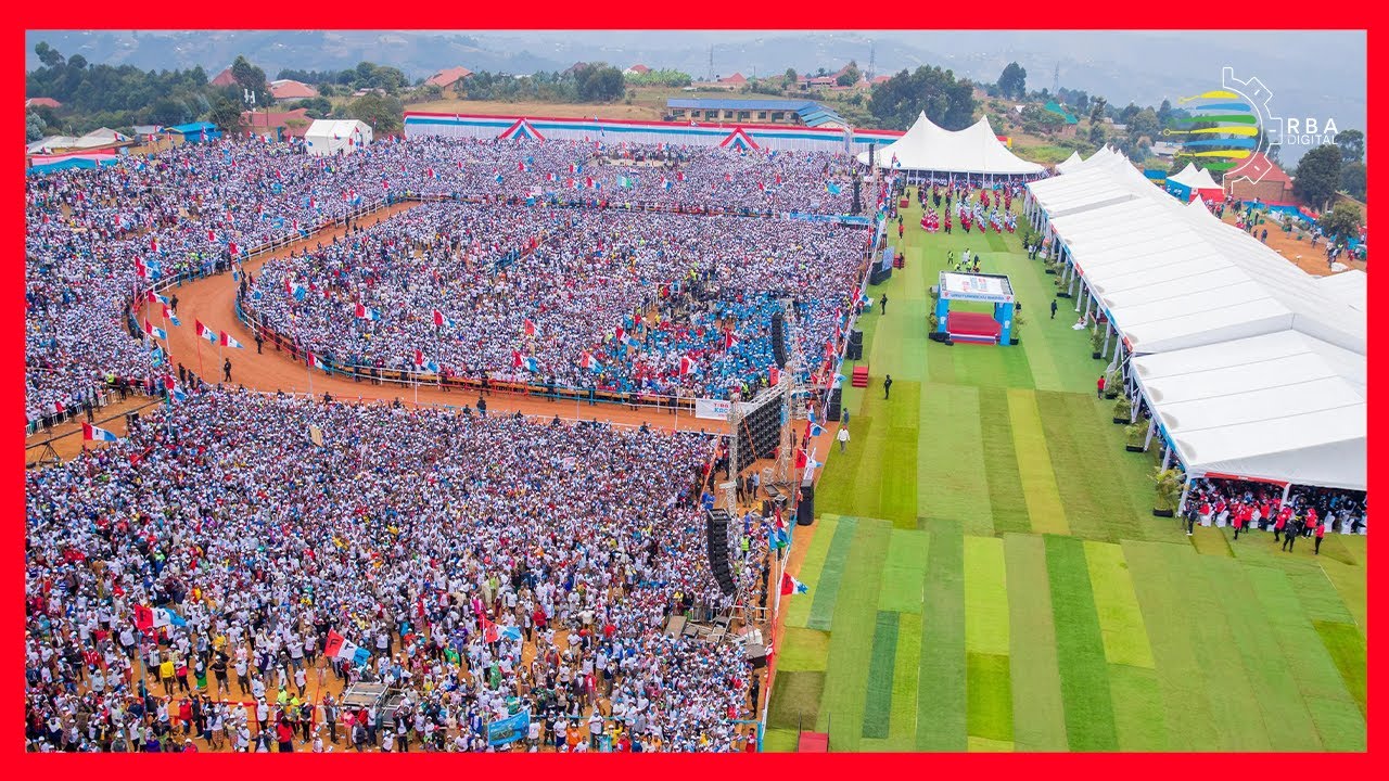 Umukandida Paul Kagame yiyamamarije mu Karere ka Gicumbi aho yabaye mu ...