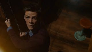 Barry strikes himself by Lightning | The Flash
