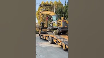Making delivery of one roadrail excavator #roadrail #railroad #excavator #attachment