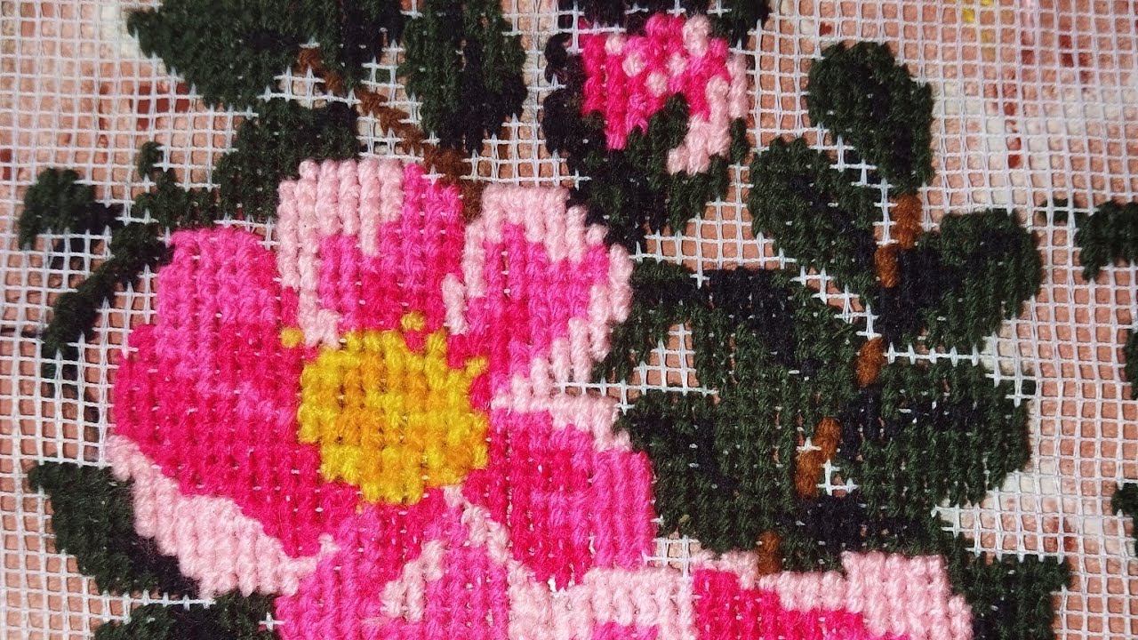 Proceso de una flor en hilo contado🪡