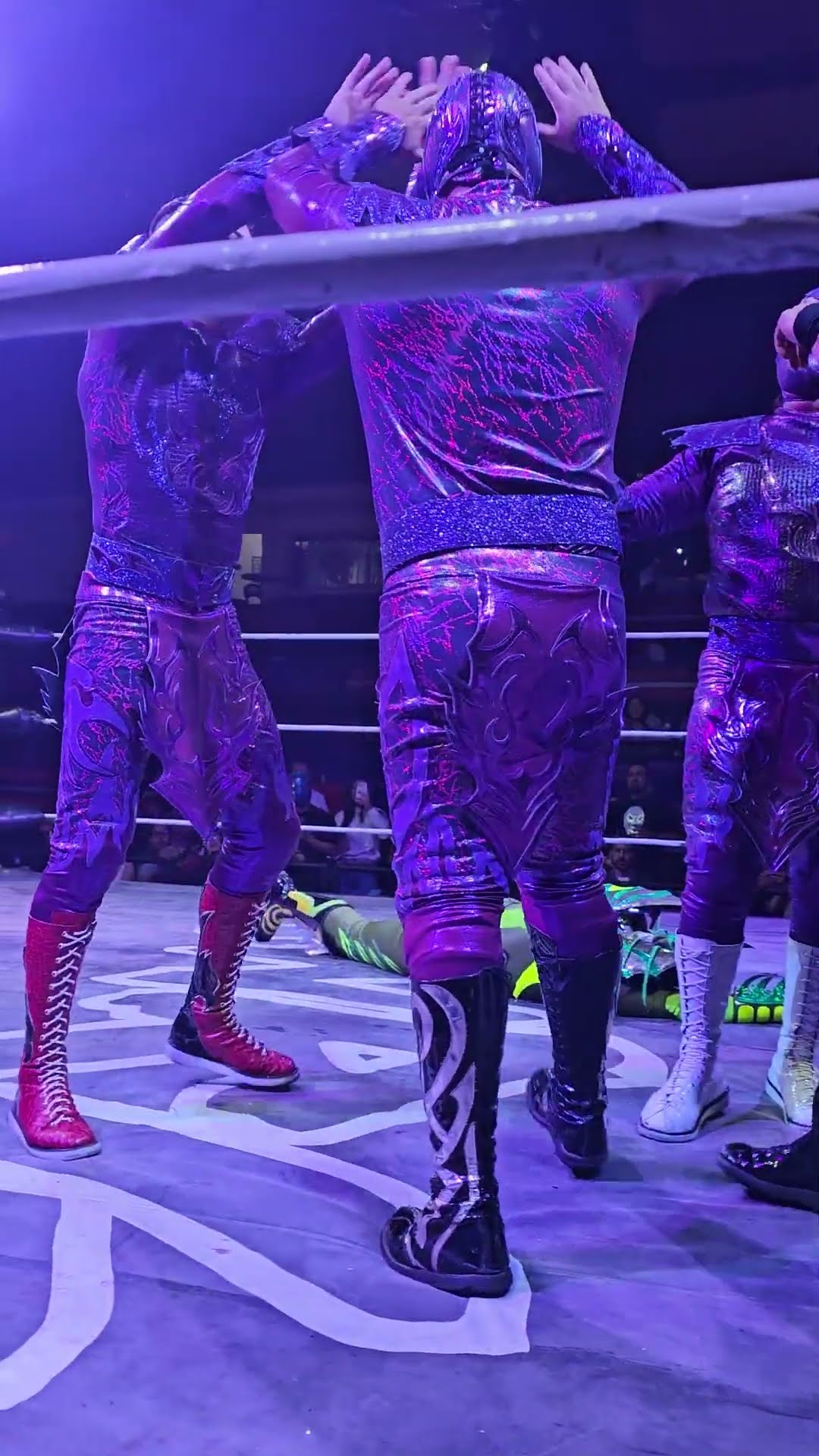 Triunfo del Multifacético, Rey Halcón y Aguila Roja en la Arena Naucalpan