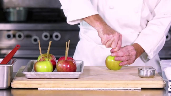 Cooking with Chef Jeff Hyatt: Queen Mother Candy Apples