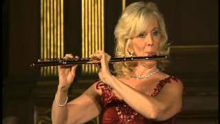 Vivaldi - Concerto RV533  in C for two flutes - James Galway