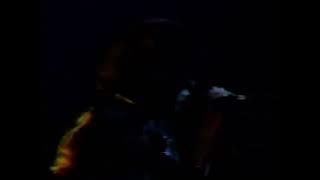 Ramones-Rockaway Beach Live (Rainbow Theatre, London England) December 31 1977