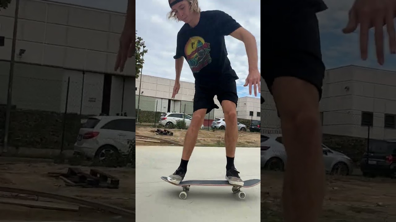 BACKSIDE FLIP | Skateboarding in Italy 🇮🇹 (4K) 