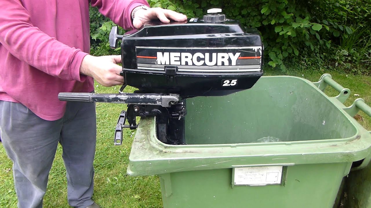 Mercury 2.5hp Outboard Engine 2 Stroke Running - YouTube