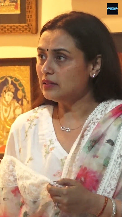 Aishwarya Rai & Abhishek Bachchan Meet Emotional Rani Mukherjee At Pam Chopra FuneraI