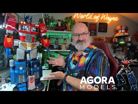 Agora Models Build the G1 Optimus Prime Transformer - Pack 12 