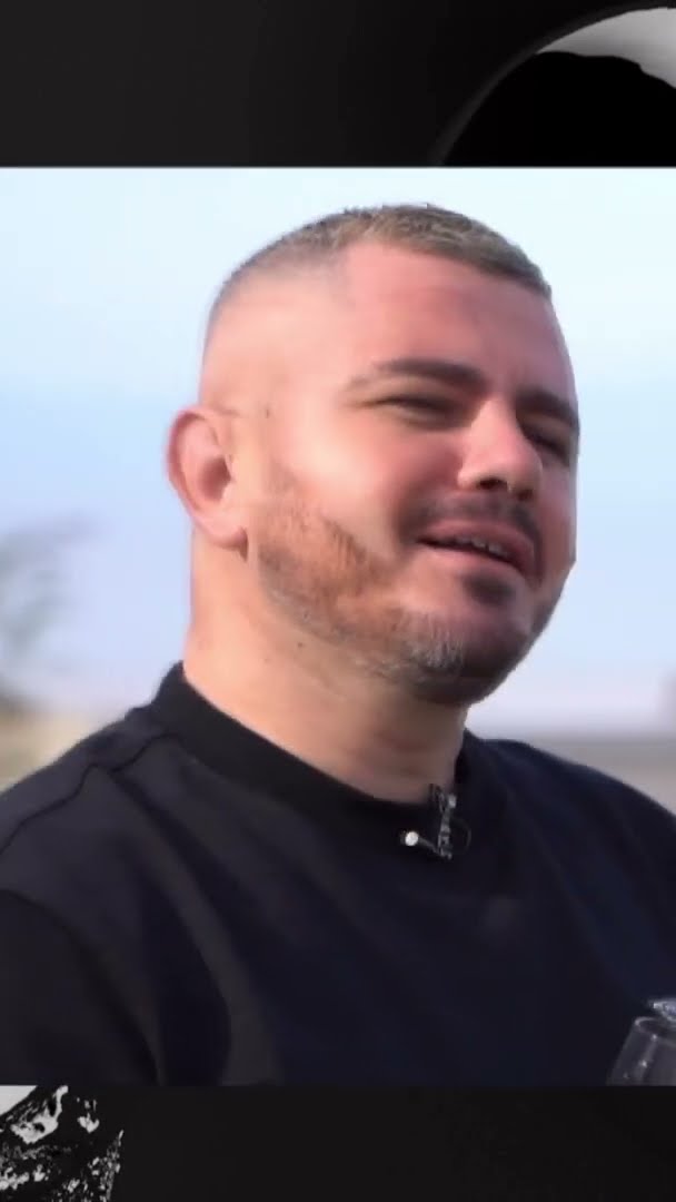 Antoni i jep makinën luksoze Emit në takim dhe i premton udhëtim në Londër