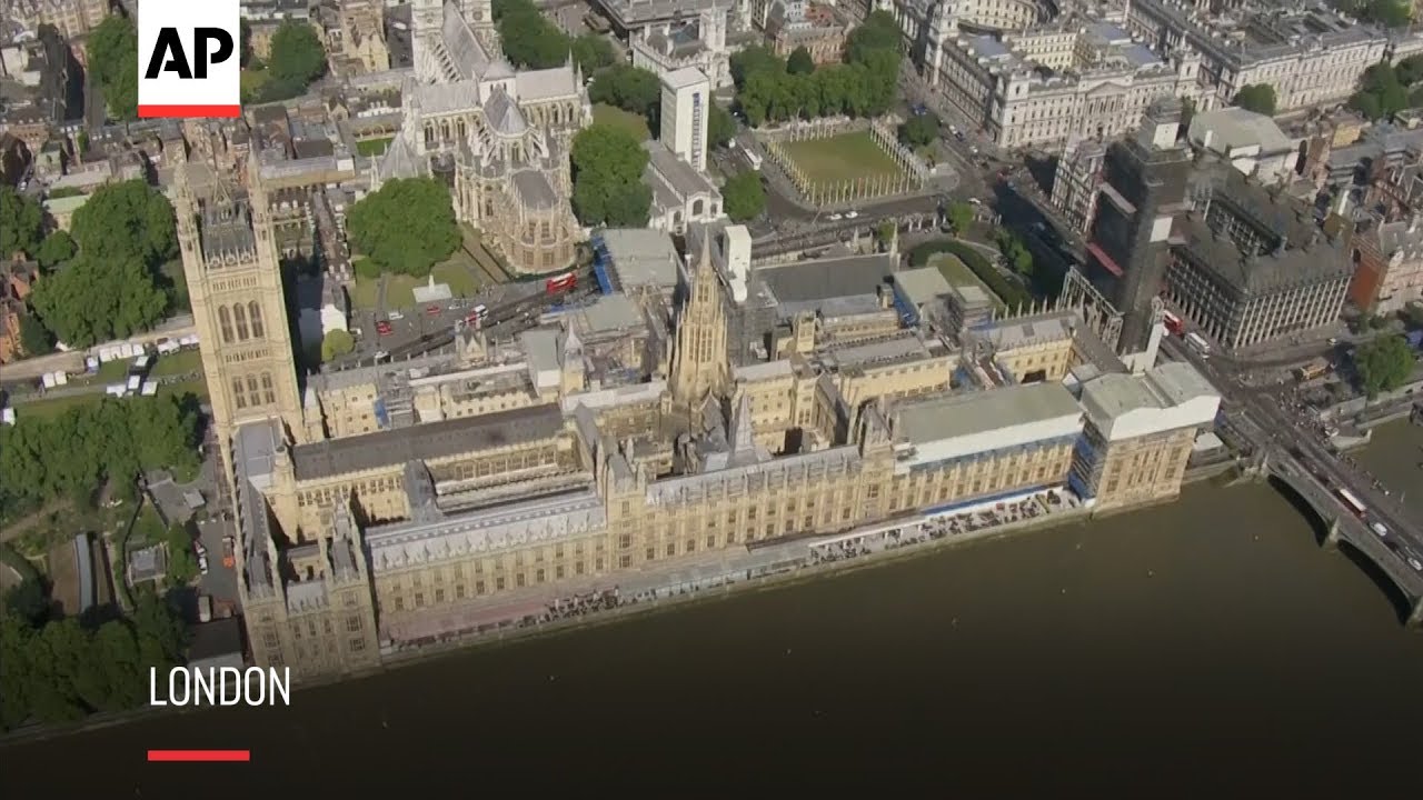 Houses Of Parliament And River Thames Youtube