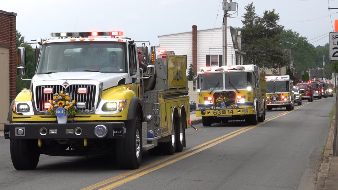 Liberty Fire Company #4 of Schuylkill Haven 2025 Tanker Housing Lights & Sirens Fire Truck Parade
