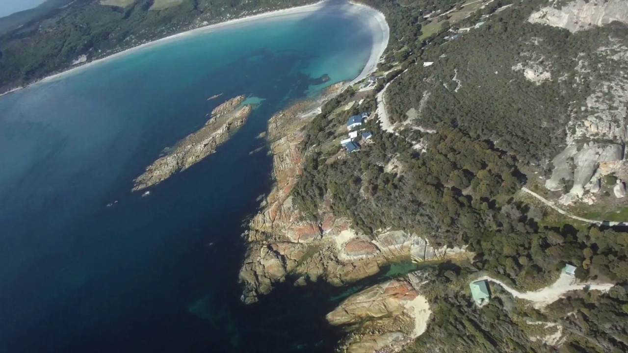 Wandering Foxbat - Flinders Island NW