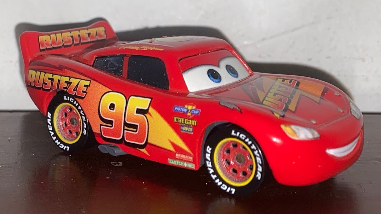 Rust-Eze Lightning McQueen(Rust-Eze #95) Review | Alex's Diecast