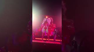 Beyoncé - Crazy In Love / Naughty Girl (07.21.16 Paris)