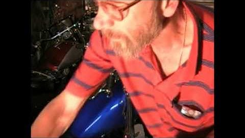 Kuryakyn mirror install - Cruiser Customizing Video