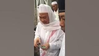 Abah haji uci bagi bagi uang😍