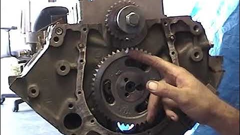 Part #10 of 20 Chevy BBC Hi-perf Engine Rebuild 454 install camshaft and timing gears