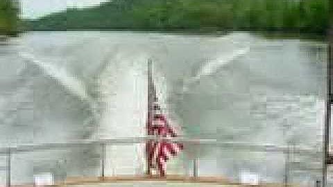 Chris Craft Commander with Ford 427 power