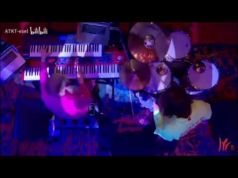 DOMi & JD Beck - What Up at LPR.tv