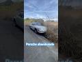 Porsche abandonada no Japão .