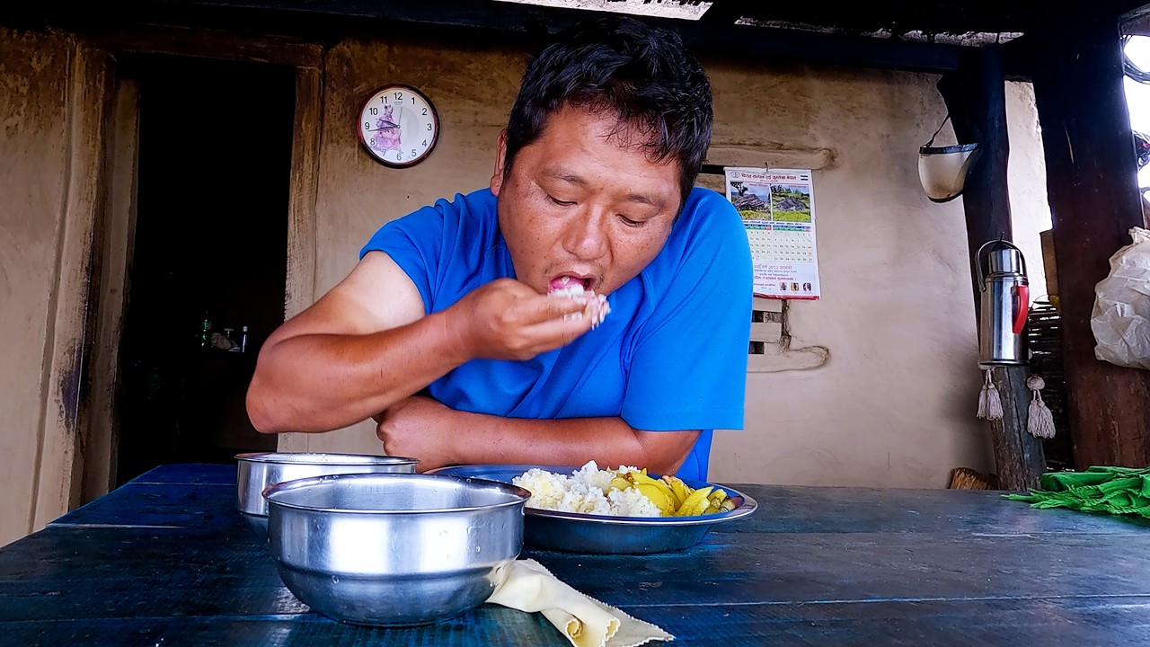 bhumi sarmila cooks potato curry in the lunch & enjoying with KOICH KANCHHA || village lunch recipe