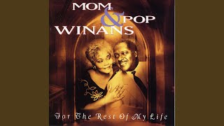 Video thumbnail of "Mom & Pop Winans - Go Tell It On The Mountain"