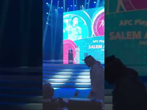 سالم الدوسري فزت في جائزة أفضل لاعب في آسيا
