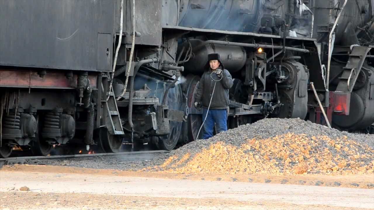 The Last Steam Train in China - FuLaErJi 3 (富拉尔基篇-机车整备)