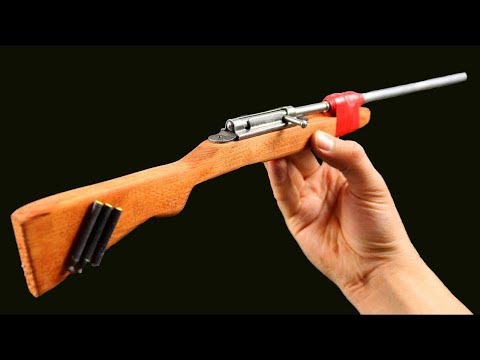 HOW TO MAKE THE SMALLEST SHOOTING MINI RIFLE on FIRECRACKERS!