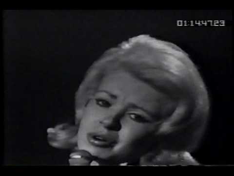 Diane Renay singing on the TV show "Shindig" -- Ho...