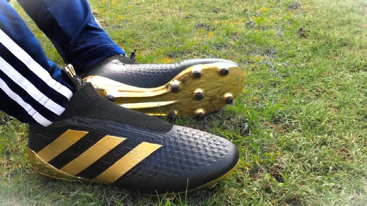 fake laceless football boots