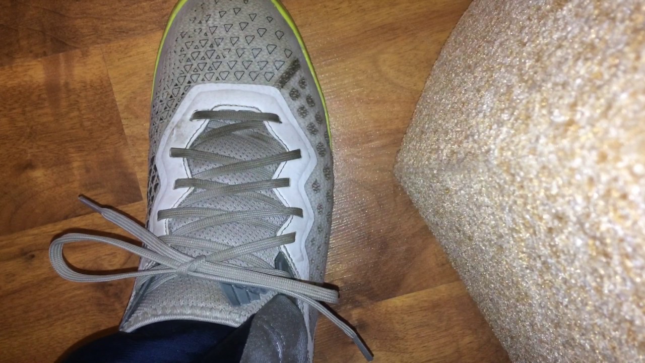 Useful life trick, How to tie your shoes super mega fast!!! Less than a second