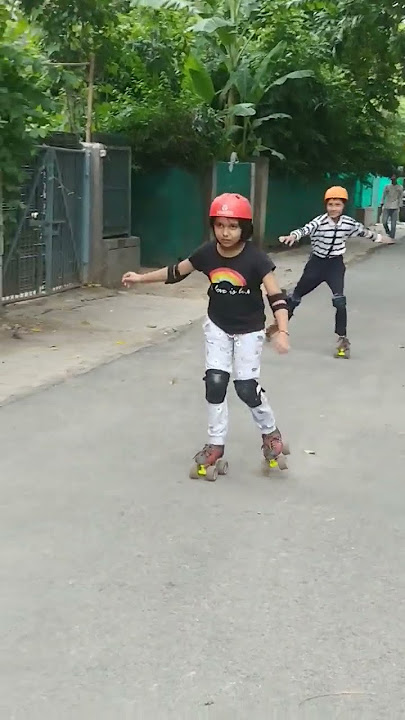 #shortvideo #skatingsuccess #arshita with friend