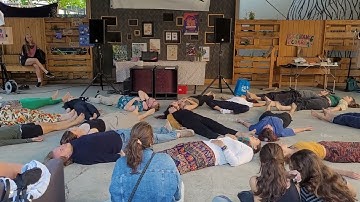 Art for Change - Performance "I CEASE"