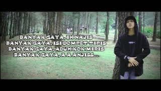 BANYAK GAYA - Ziyaad RAP (Official Lirik Video)