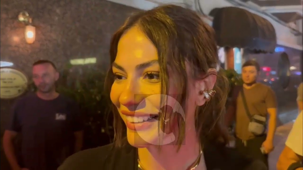 Demet Özdemir , Bebek'te mekan çıkışı görüntülendi..