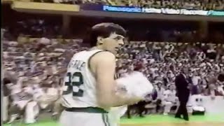 Kevin McHale - 26pts 15reb (1987 ECSF Game 7) vs. Bucks