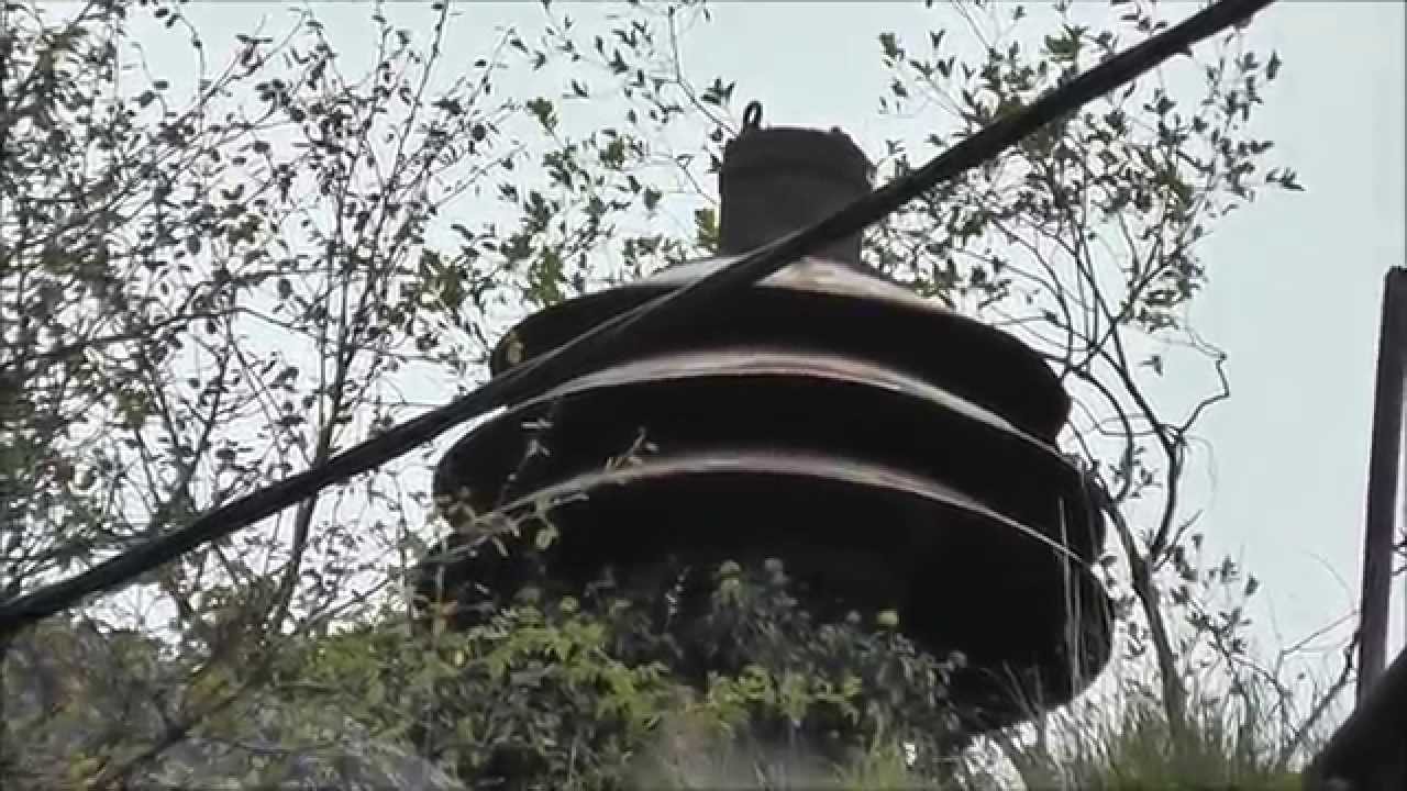 Unheimlicher Sirenenklang einer alten Weltkriegssirene (WK2) 