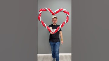 Making a heart out of balloons ❤️