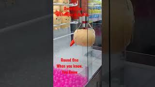Best guaranteed technique to win at Round 1 claw machine. The double tap. Tap to drop & tap to lock.