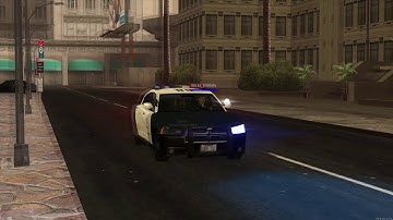 LAPD CODE 3 Responding to shootout at El Corona