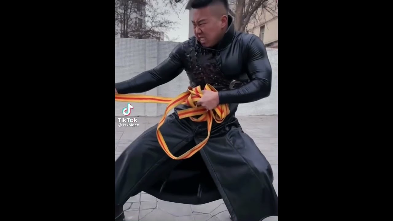 Dancing Asian man (Asian guy dancing) (Asian guy dancing meme)