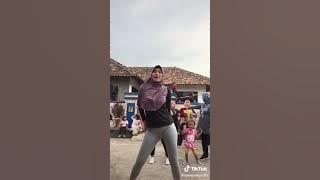 jilbab senam hot