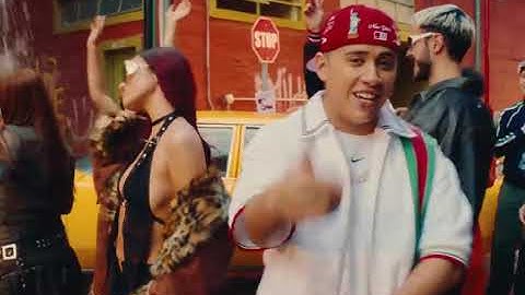 FMK, Emilia - Salgo a Bailar (Official Video)