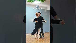 3 PASI de SARBA pe care sa-i dansezi in PERECHE