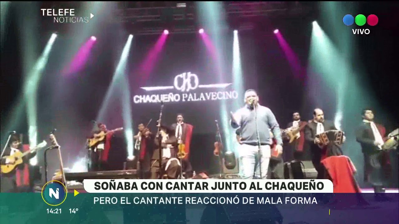 El Chaqueño Palavecino maltrató a un fanático que subió a cantar