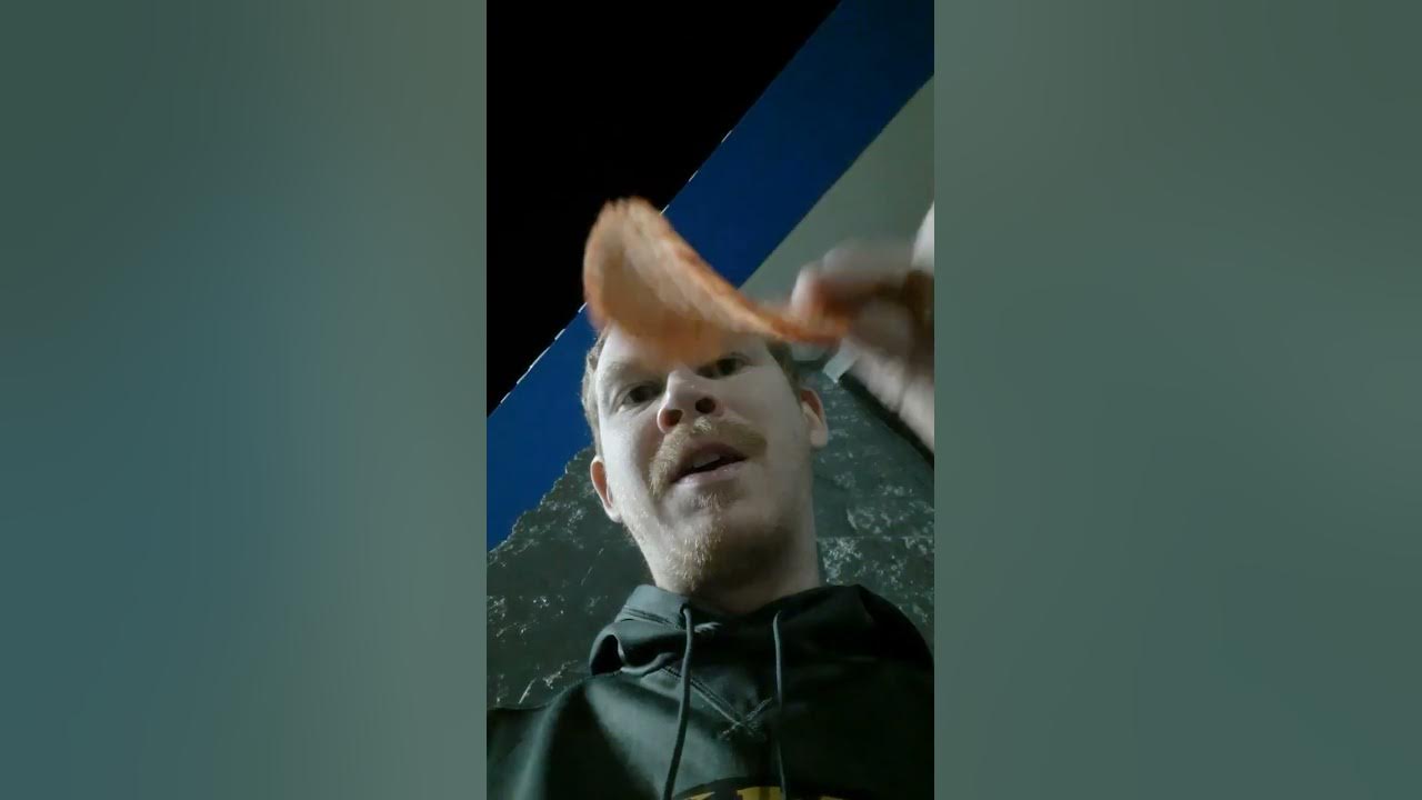 Spicy Review ( LEBRON JAMES RUFFLES Flamin' Hot Cheddar & Sour Cream