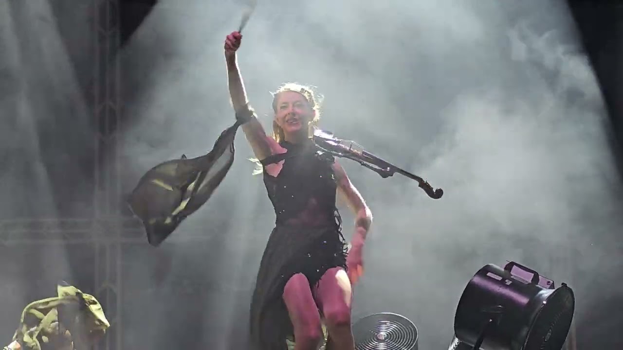 Lindsey Stirling - Firefly Alley | LIVE @ Forest National (Forest, Bruxelles, Belgique) 17 OCT. 2024