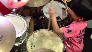 しんちゃんドラマー5歳になりました。